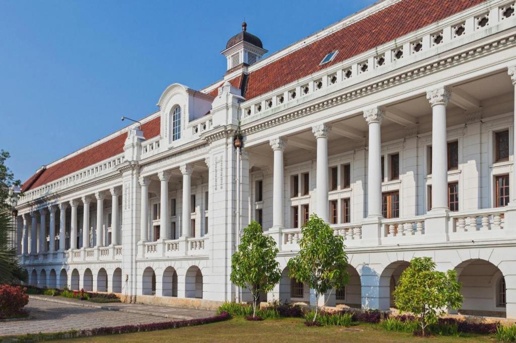 The Grand Palace Resident Jakarta Exterior foto