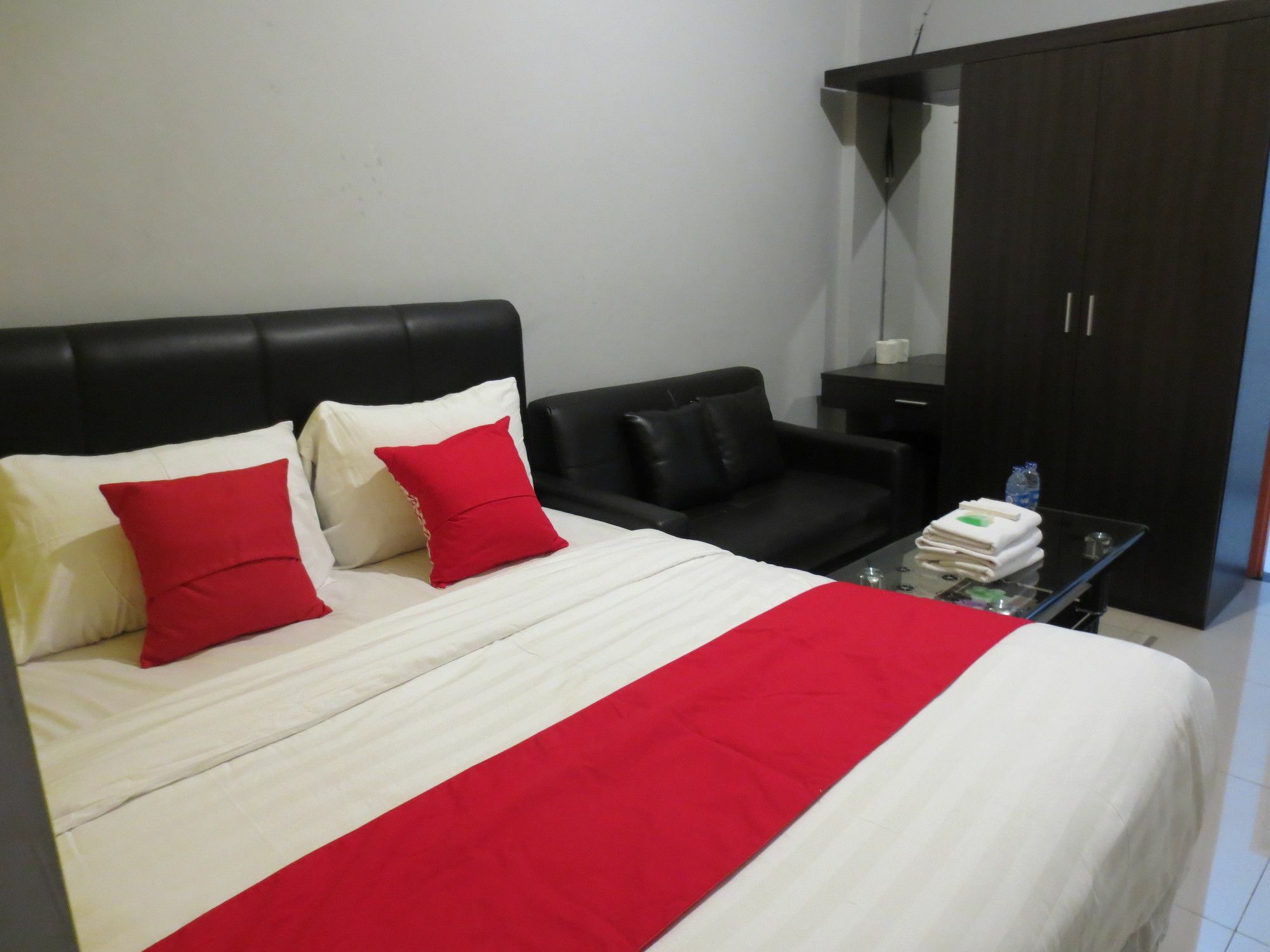 The Grand Palace Resident Jakarta Exterior foto